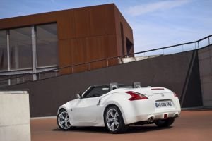 Nissan actualiza en 2011 su deportivo 370Z